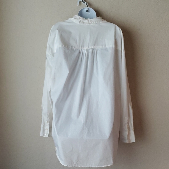 Old Navy Oversized boyfriend style button up Size L Shirt - Picture 3 of 7